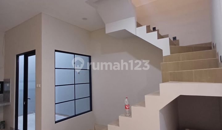 Rumah Brand New 3 Lantai Ready Di Tomang Jakarta Barat 2