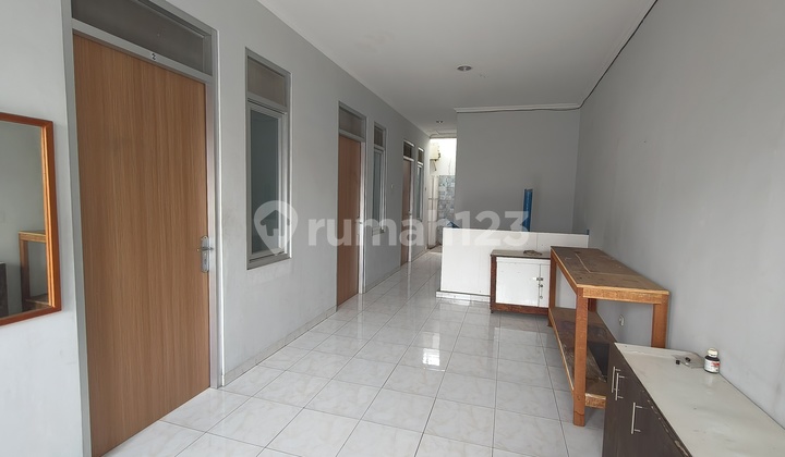 Rumah 3 Lt Strategis Bonus Kost An Di Tomang - Jakarta Barat Rumah 3 Lt Strategis Bonus Kost An Di Tomang - Jakarta Barat