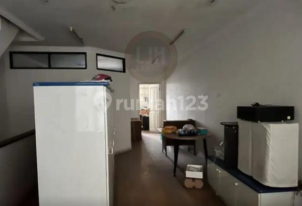 Ruko Pinggir Jalan Cocok Utk Usaha Di Roxy Jakarta Pusat  2