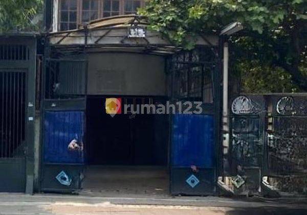 Ruko 3.5 LT, Cocok Untuk Kantor Bank Lokasi Hadap Jalan Raya Cideng 1