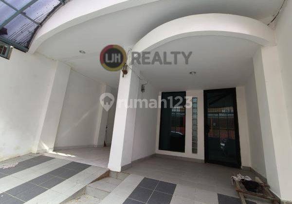 Rumah Jual Cepat 3 Lt Ex. Office Siap Pakai Di Tomang - Jakarta Barat 1