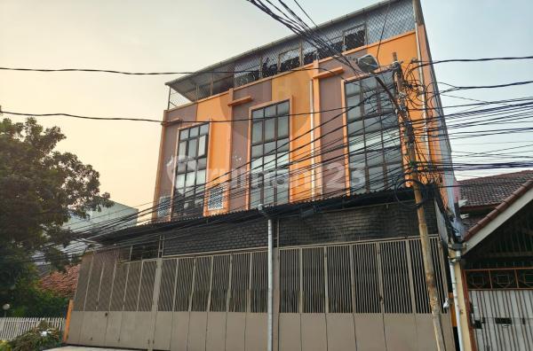 Ruko 4 Lt Siap Pakai Pinggir Jalan Di Roxy Jakarta Barat 1