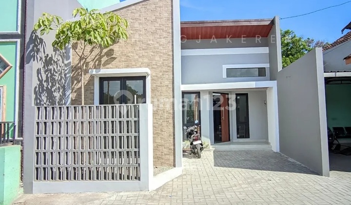 Rumah Minimalis Dalam Ringroad Barat Jambon Tegalrejo Kota Yogyak