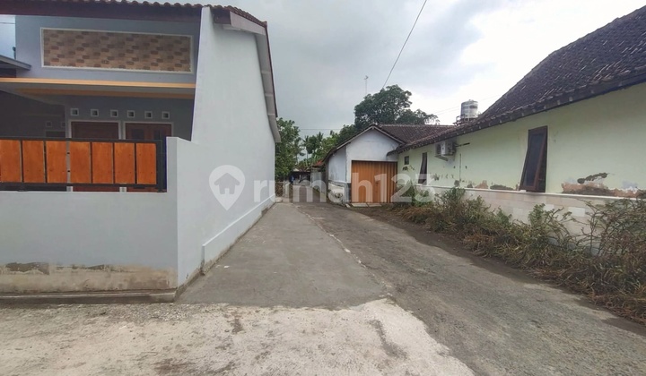 Minimalist House for Sale in North Jogja, Bimomartani, Sleman, Yogyakarta 2