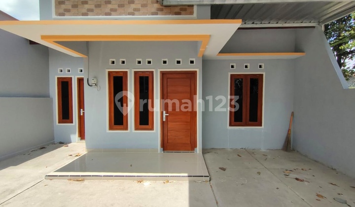 Rumah 450 Jutaan Utara Rsu Mitra Paramedika Jogja, Sleman Yogyaka