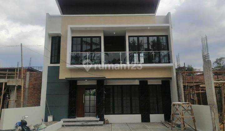 Jarang Ada Rumah Premium 2 Lantai dekat kampus UII Jogja dibawah 1 Milyar  1