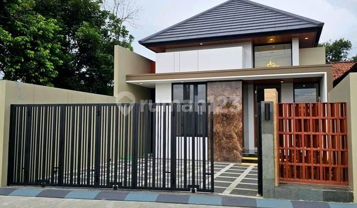 Rumah Modern 1 Lantai Dekat Jl. Kaliurang Km 10, Sleman Yogyakart Rumah Modern 1 Lantai Dekat Jl. Kaliurang Km 10, Sleman Yogyakart