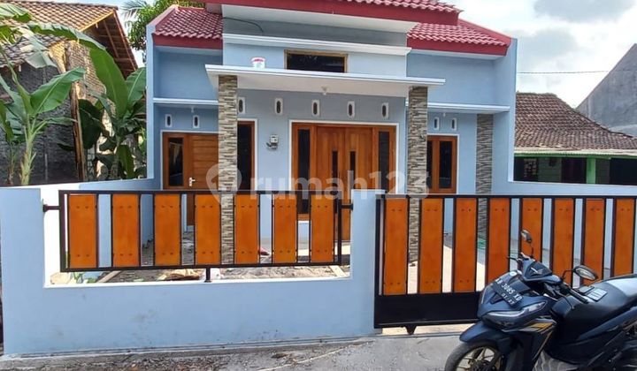 Rumah Baru Sidomoyo Jl. Godean Km 7 Jogja, Sleman Yogyakarta