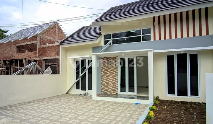 Modern Minimalist House Jogja Sumbersari Moyudan Sleman Yogyakarta