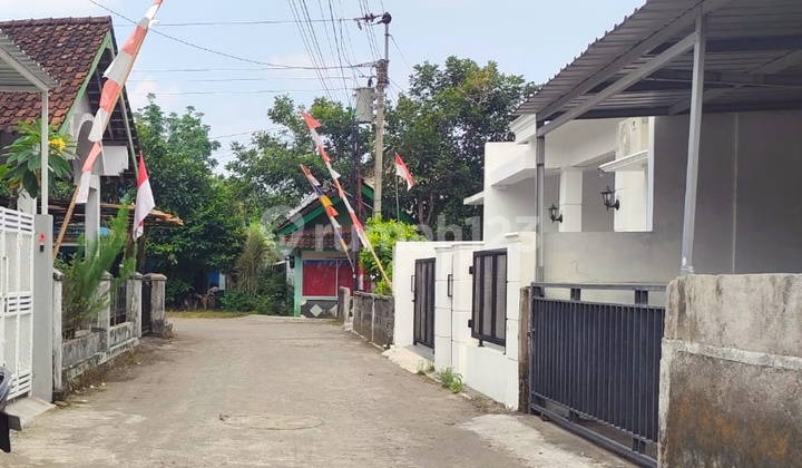 One Floor House North of Jogja Bay Waterboom Sleman Yogyakarta 2