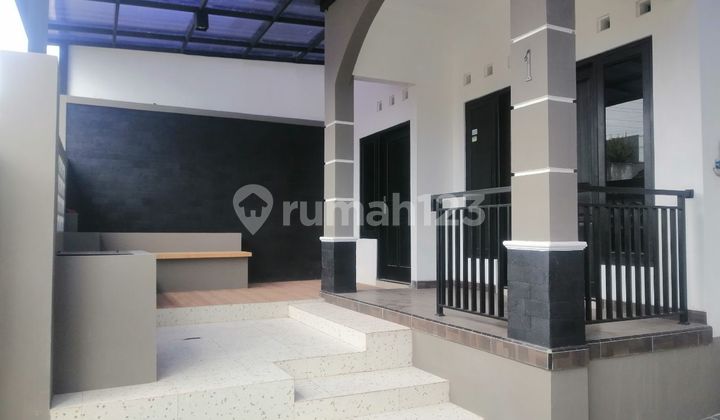Two-Story House Near Hotel Hyatt UGM Palagan Km 7 Sleman Yogyakarta 2