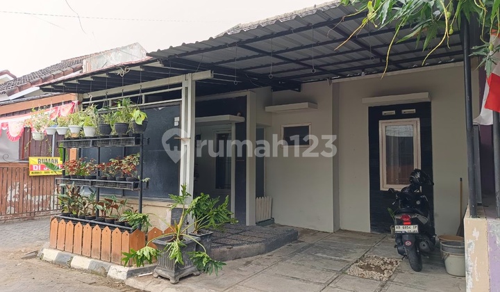 Rumah Minimalis Perumahan 1,5 Lantai Wirokerten Potorono Yogyakar Rumah Minimalis Perumahan 1,5 Lantai Wirokerten Potorono Yogyakar