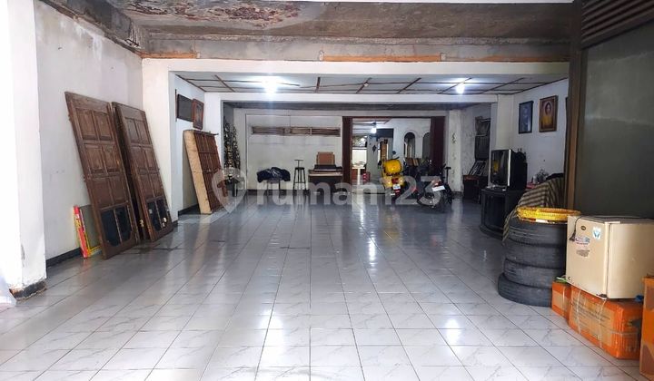 Mentri Supeno Street Business Space, Sorosutan, Umbulharjo, Yogyakarta Mentri Supeno Street Business Space, Sorosutan, Umbulharjo, Yogyakarta