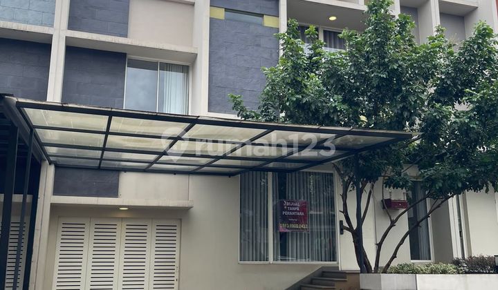 Dijual Cepat Rumah Rapih di Cluster Mozart Type Premium