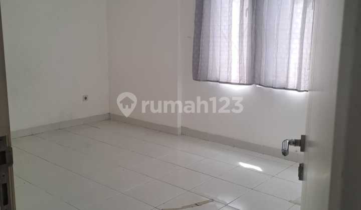 Rumah Rapi,2 Lantai Disewakan di Modernland,Tangerang 2