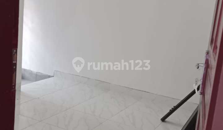 Neat, Spacious, Newly Renovated House for Rent in Kalideres 2