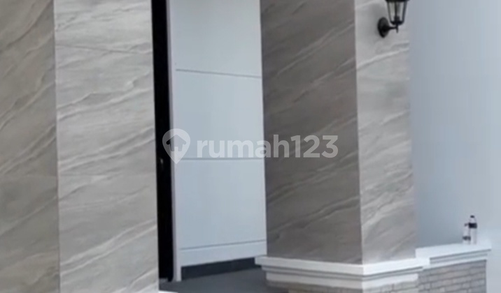 Dijual Rumah Baru Di Muara Karang Dua Lantai Setengah