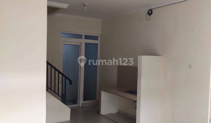 Rumah 2 lantai disewakan di Park Residence, Taman Surya 5, daerah Cengkareng  2