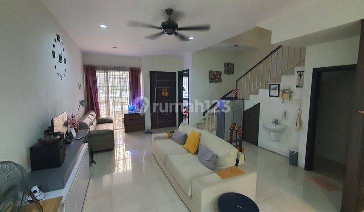 Rumah siap huni, 2.5 lantai dijual di Citra Garden 7, kalideres  2