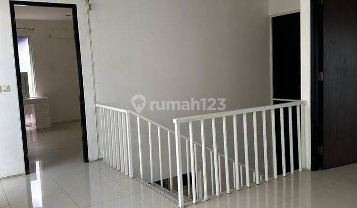 Rumah 2 lantai, hadap Timur disewakan di citra 6,cengkareng 1