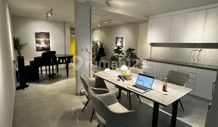 Dijual Rumah 3 Lantai Bagus Murah di Danau Sunter Dijual Rumah 3 Lantai Bagus Murah di Danau Sunter