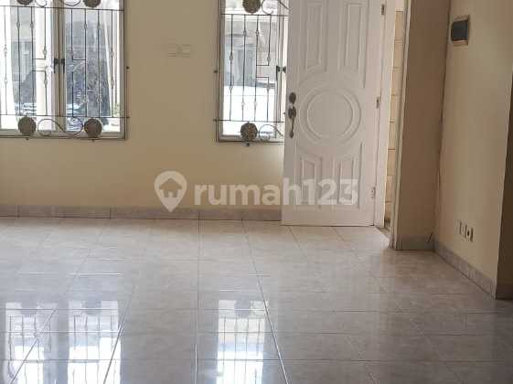 Rumah Rapi Disewakan Di Citra Garden 2,jakarta Barat 2