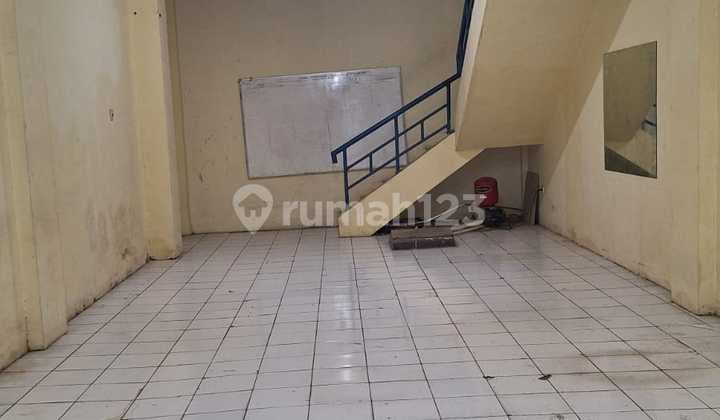 Neat Ruko, Ready to Use, 4-Story Building for Rent at Ruko Pelangi, Cengkareng. 2