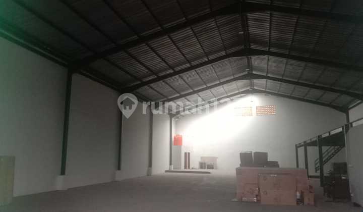 Disewakan Gudang Bersih,luas 600m² Di Cipondoh Disewakan Gudang Bersih,luas 600m² Di Cipondoh