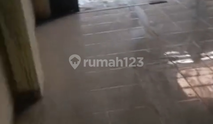 For Rent: Adjacent Shophouses Facing Srenseng Raya 2