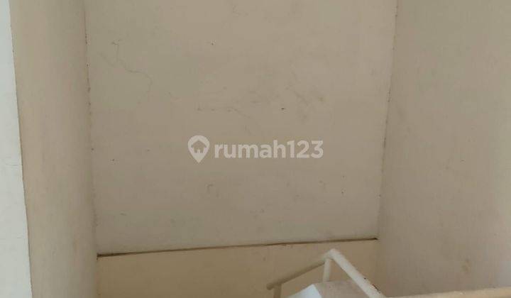 Rumah 2 Lantai Disewakan Di Taman Palem Lestari  2