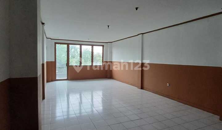 For Rent: Shop House in Daan Mogot, Street-Facing, Neat & Ready to Occupy 2