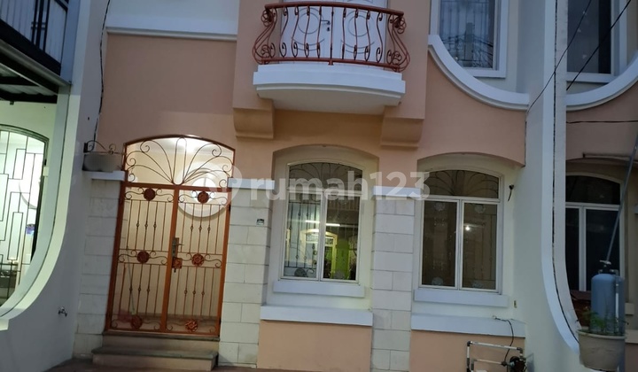 Rumah Rapi,2 Lantai Disewakan di Citra Garden 2 Rumah Rapi,2 Lantai Disewakan di Citra Garden 2