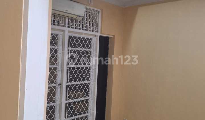 Rumah Rapi Disewakan Di Citra Garden3, Cengkareng 