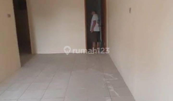 Ruko 2 Lantai,di Pinggir Jalan Disewakan Di Kamal,jakarta Utara 2
