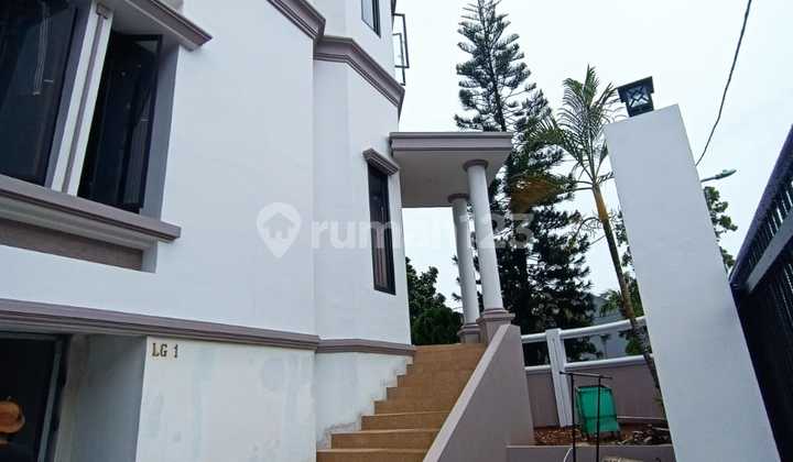 Rumah Semifurnish Disewakan Di Perumahan Daan Mogot Baru  2
