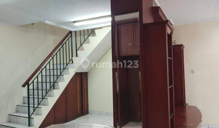 Rumah Semifurnish Disewakan Di Taman Palem Lestari 2