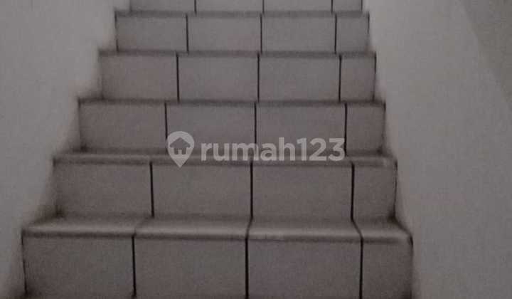 For Rent 3-Story Nice Shop House in Kembangan West Jakarta 2
