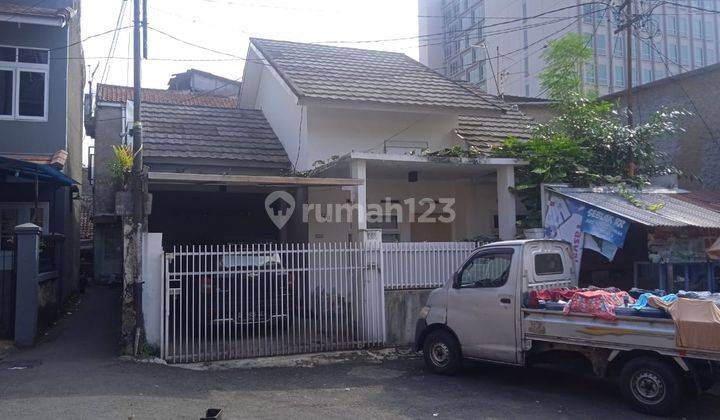 Rumah Strategis Dekat Pintu Toll Pasteur di Cihampelas, Bandung 2