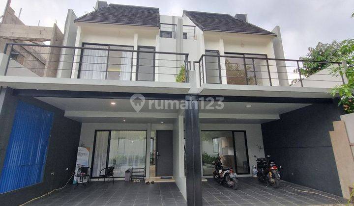 Rumah 3 Lantai Baru di Ciputat, Tangerang Selatan 1