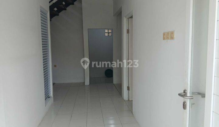 Rumah 2 Lantai SHM 4 Kamar Mandi, Bintaro 2