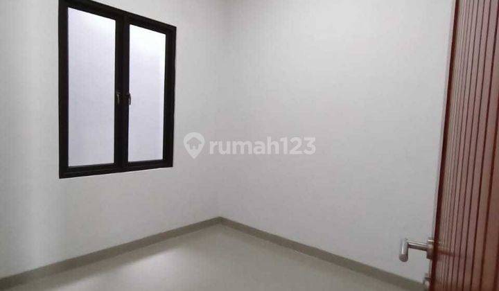 Rumah 2 Lantai SHM di Permata Pamulang, Tangerang Selatan 2