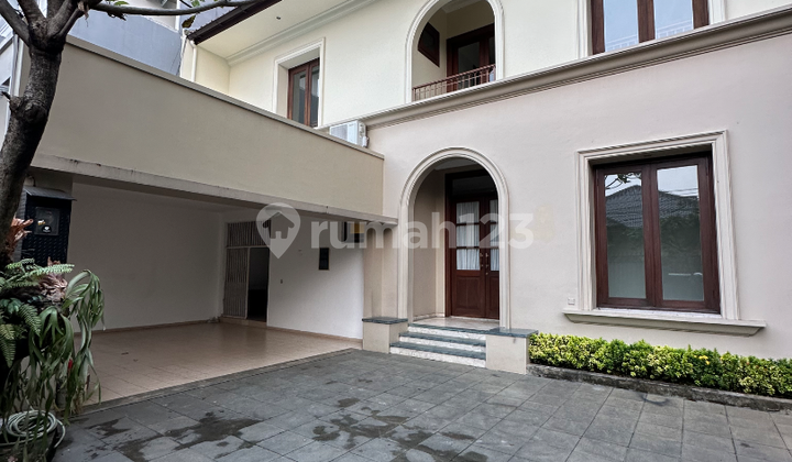Rumah Mewah Akses Jalan Lebar Dalam Komplek Cipete