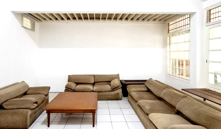 Beautiful House in a Complex in Lebak Bulus 2