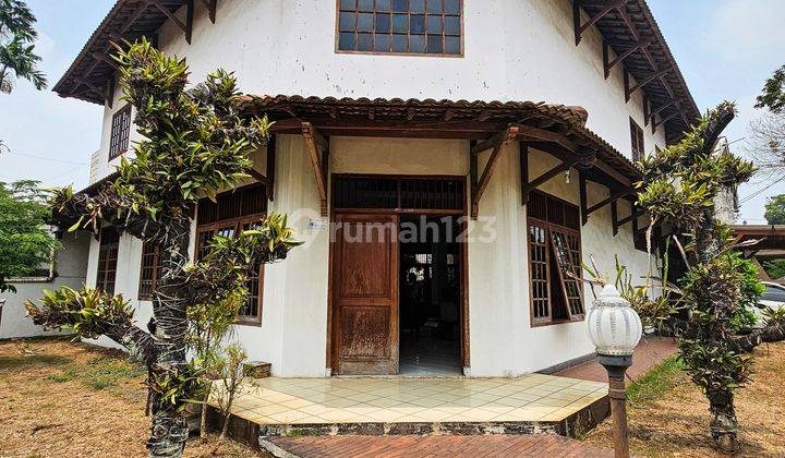 Rumah lama hook di Kebayoran Lama 1