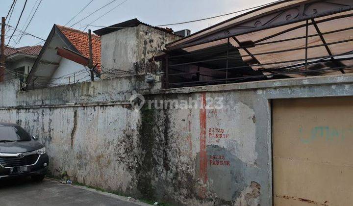 Rumah lama hitung tanah di Pancoran 2