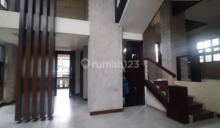 Rumah mewah dalam komplek di Cinere 2