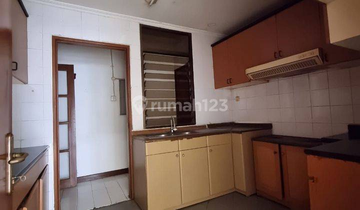 Apartemen emerald 3 BR 2