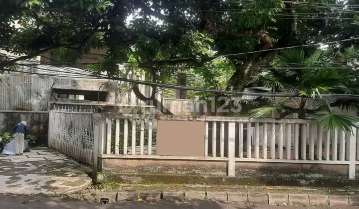 Rumah Lamai Dalam Komplek Lebak Bulus Jakarta Selatan