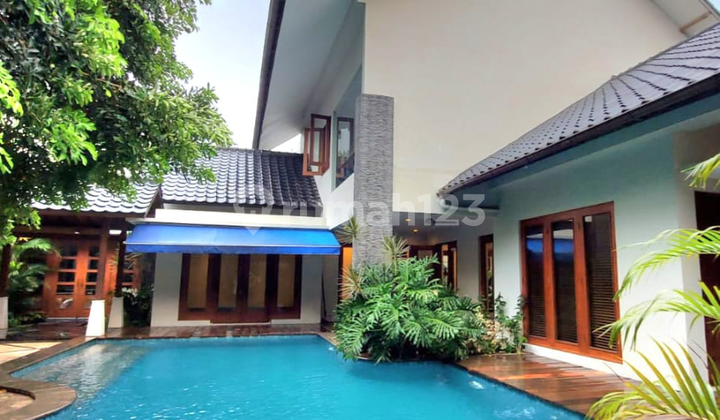 Beautiful Luxury Well-Maintained House in Cilandak