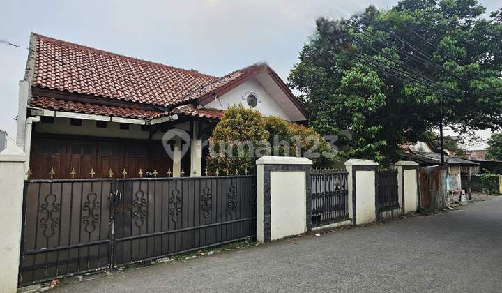 1-Story House Near Brigif Gandul Cinere Toll Gate Exit 1-Story House Near Brigif Gandul Cinere Toll Gate Exit